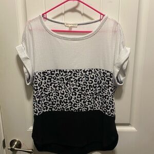 Above & Beyond Black and White Leopard Print Short Sleeve Top